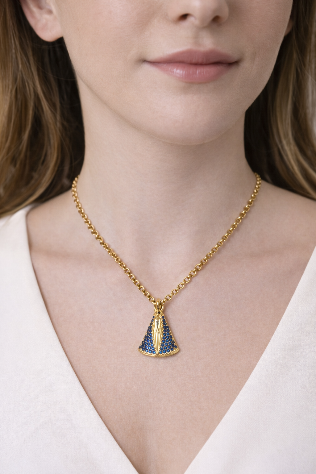 Colar Nossa Senhora Aparecida Cravejado Azul Dourado