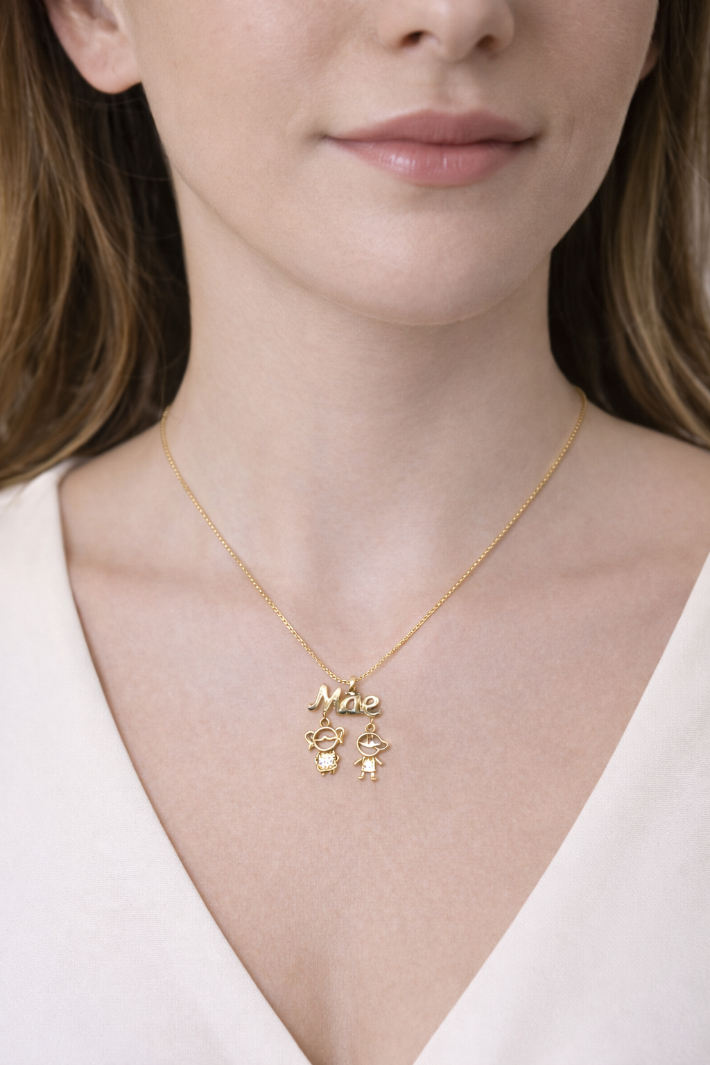 Colar Mãe com Pingentes Filhos Dourado