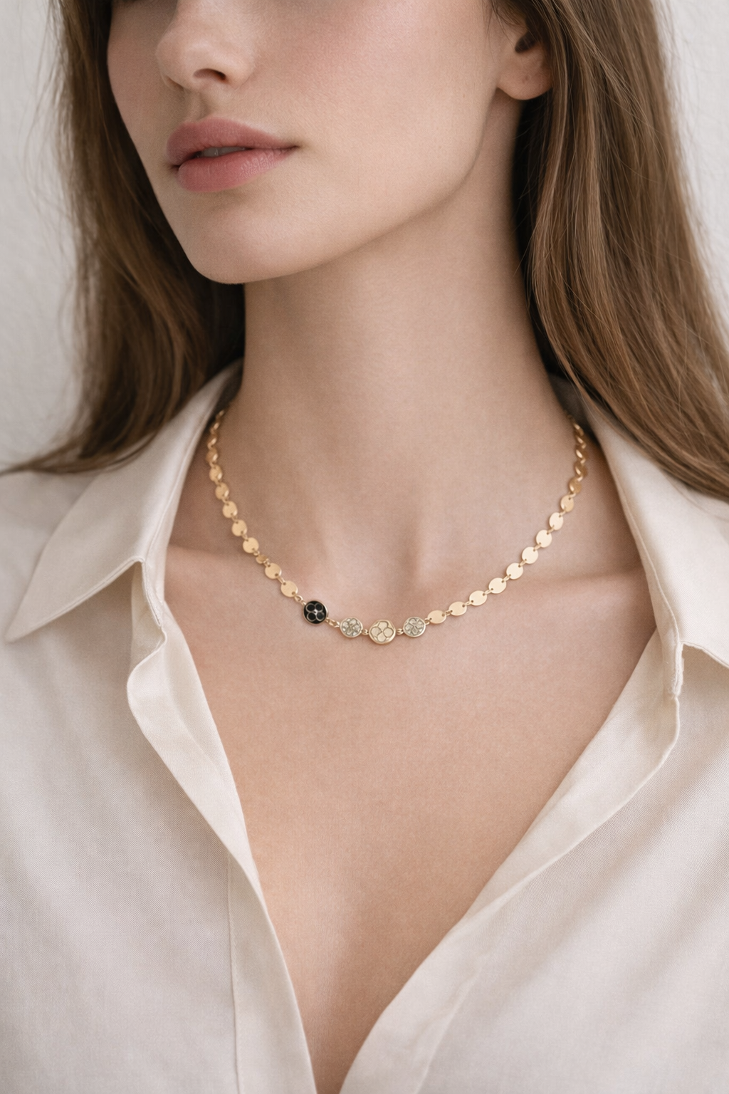 Colar Medalhas Delicadas