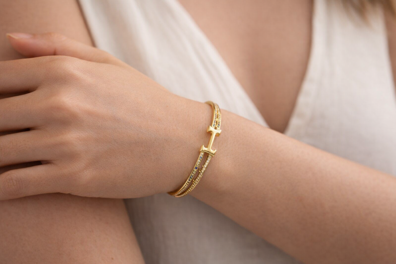 Bracelete H Cravejado