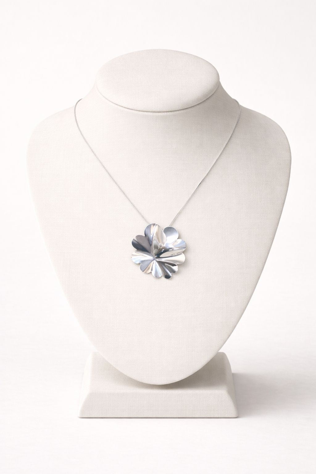 Colar Pingente Flor Prata